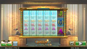 Queen of Riches Slot Walzen Symbole